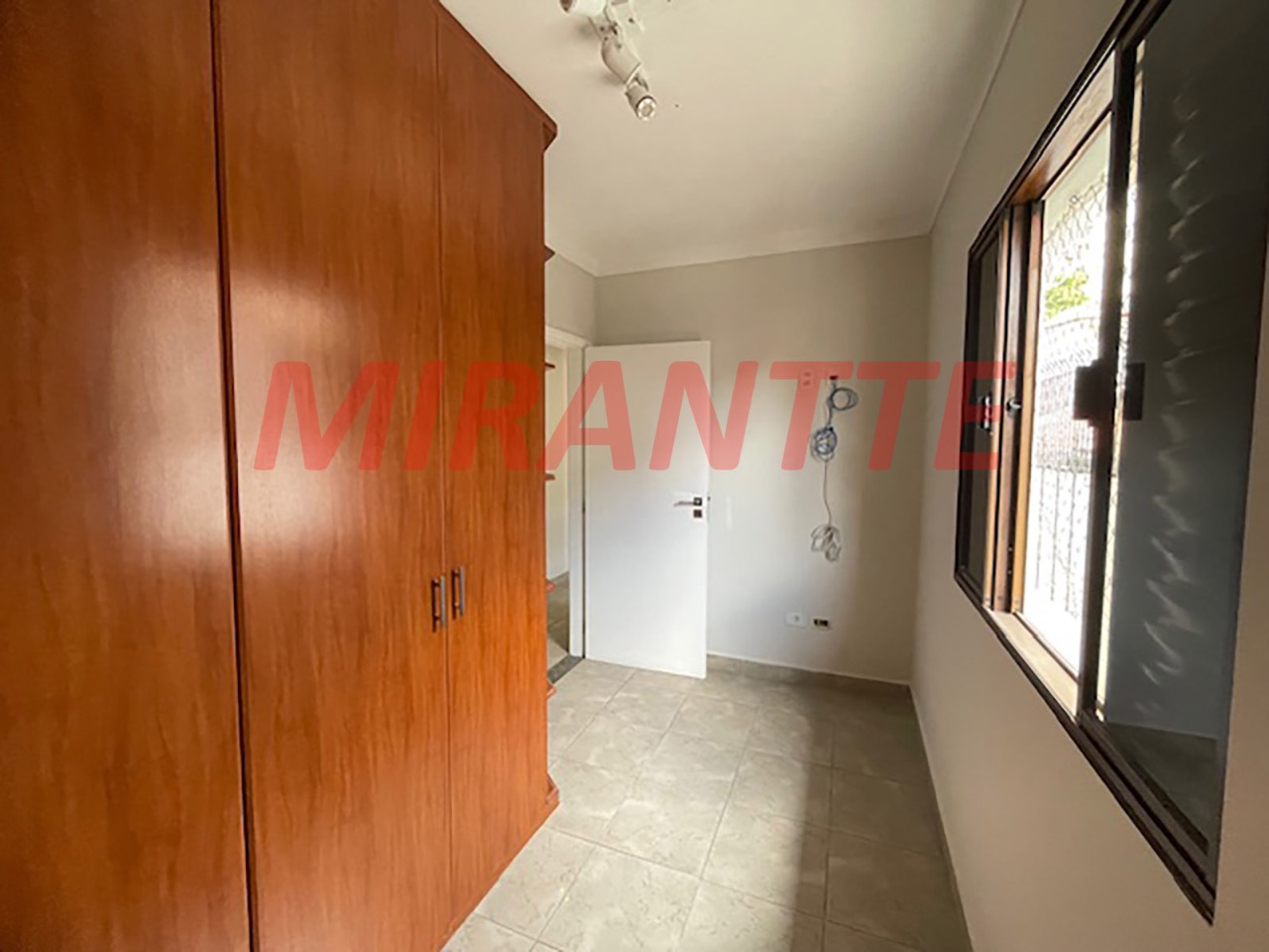 Sobrado de 184m² com 3 quartos em Jardim São Paulo