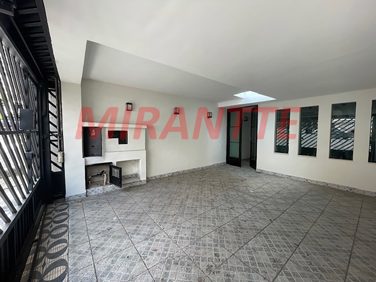 Sobrado de 184m² com 3 quartos em Jardim São Paulo