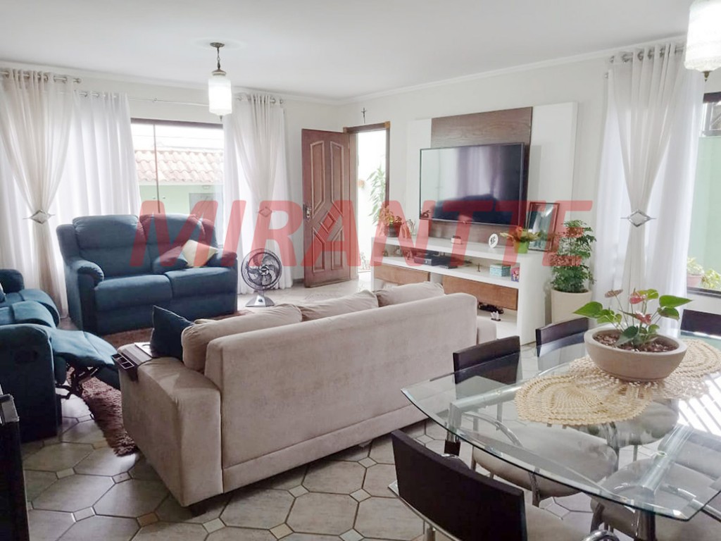 Sobrado de 310m² com 3 quartos em Jardim Centenario