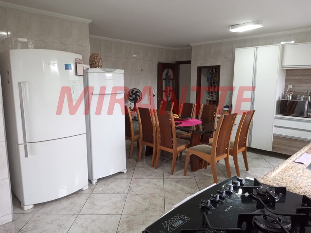 Sobrado de 310m² com 3 quartos em Jardim Centenario