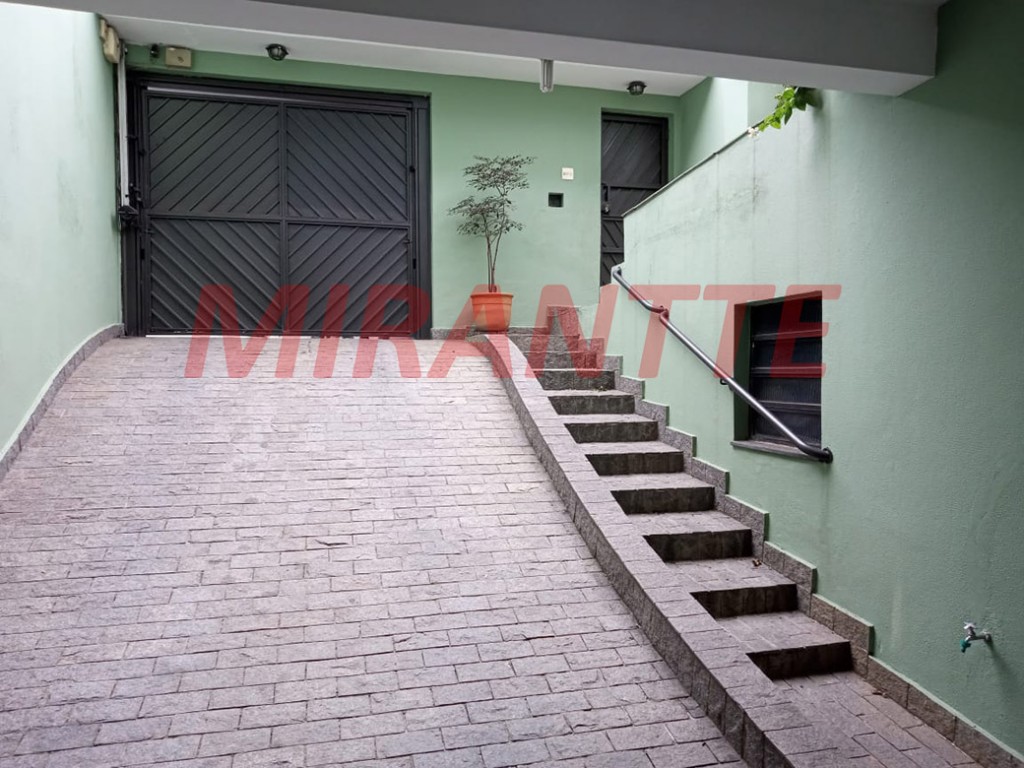 Sobrado de 310m² com 3 quartos em Jardim Centenario