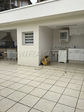Sobrado de 226m² com 3 quartos em Tucuruvi