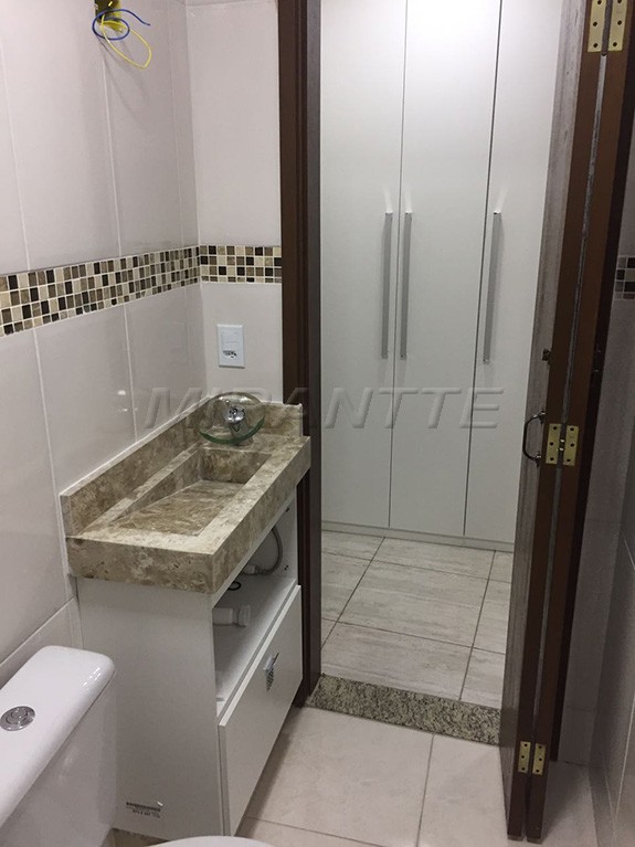 Cond. fechado de 330m² com 3 quartos em Vila Guilherme