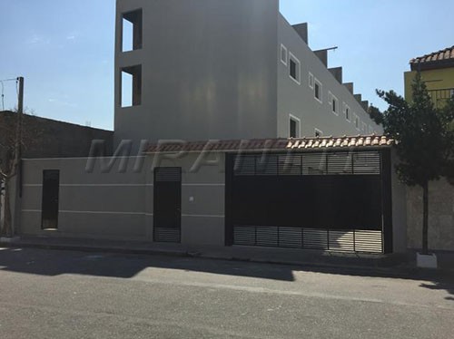 Cond. fechado de 330m² com 3 quartos em Vila Guilherme