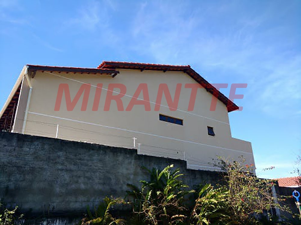 Casa terrea com 3 quartos em Santa Inês