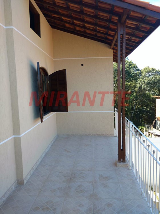 Casa terrea com 3 quartos em Santa Inês