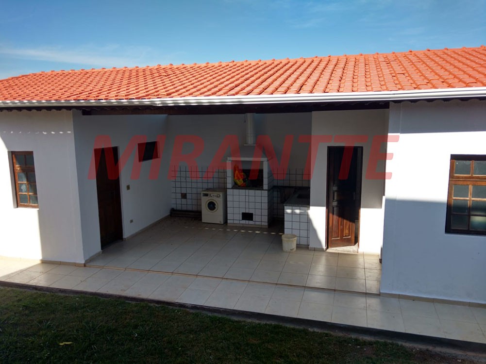 Casa terrea com 3 quartos em Santa Inês