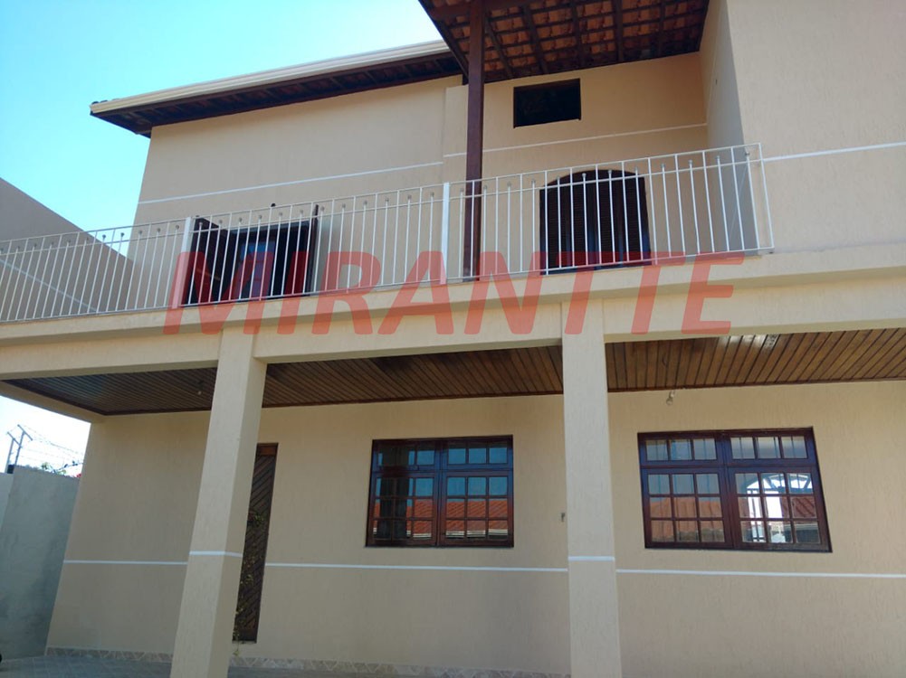 Casa terrea com 3 quartos em Santa Inês