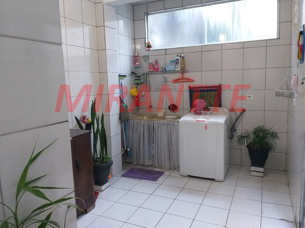 Sobrado de 129m² com 3 quartos em Santana