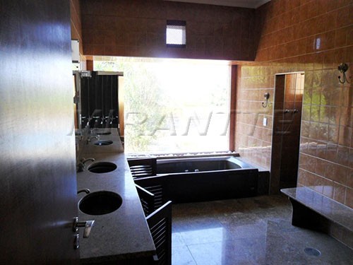 Casa terrea de 430m² com 4 quartos em Tremembe