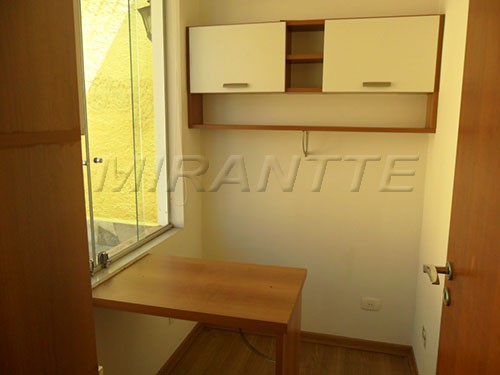 Casa terrea de 430m² com 4 quartos em Tremembe