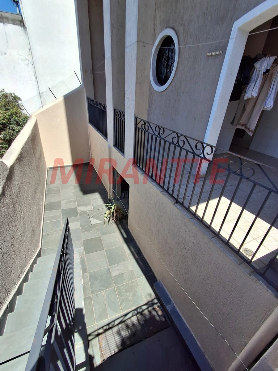 Sobrado de 270m² com 4 quartos em Tremembe
