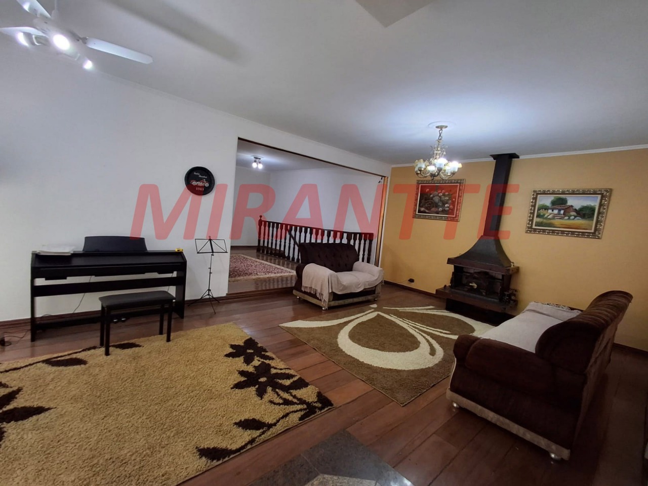 Sobrado de 270m² com 4 quartos em Tremembe