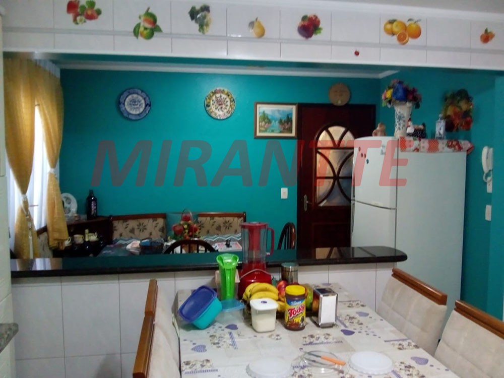 Sobrado de 256m² com 3 quartos em Parque Continental I