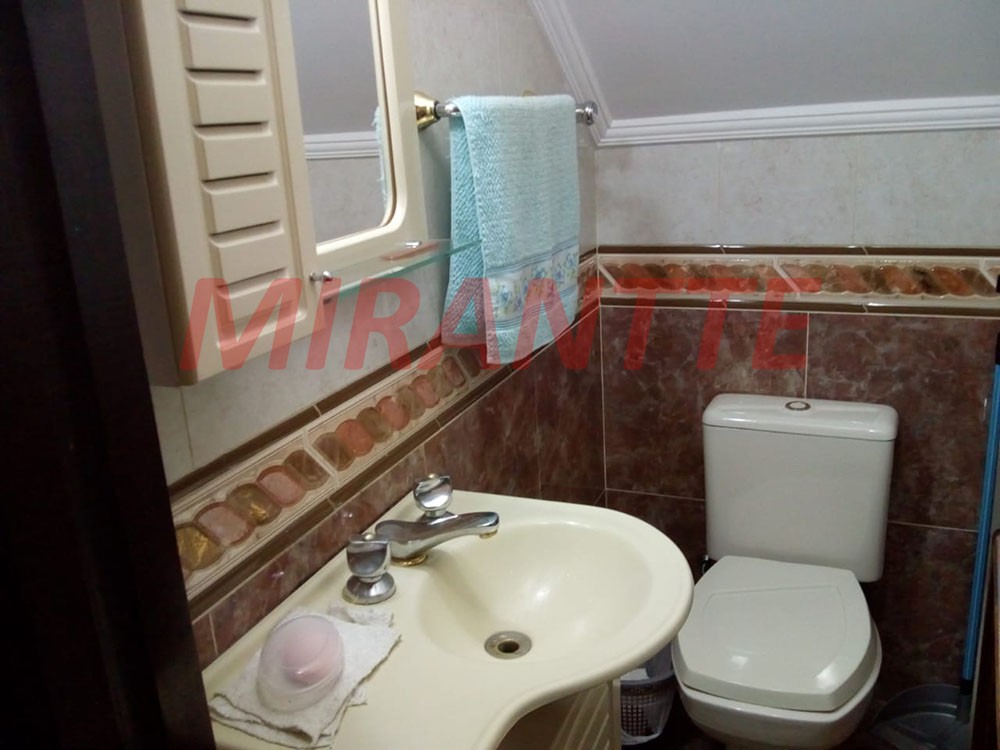 Sobrado de 256m² com 3 quartos em Parque Continental I
