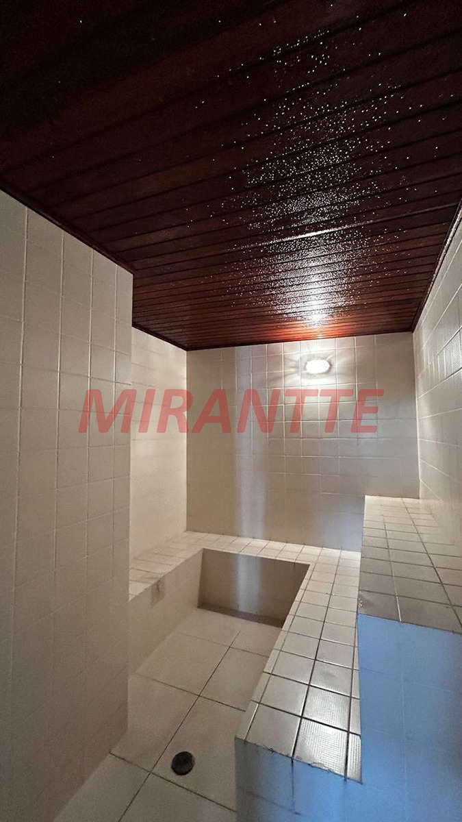 Apartamento de 92m² com 2 quartos em Santa Terezinha