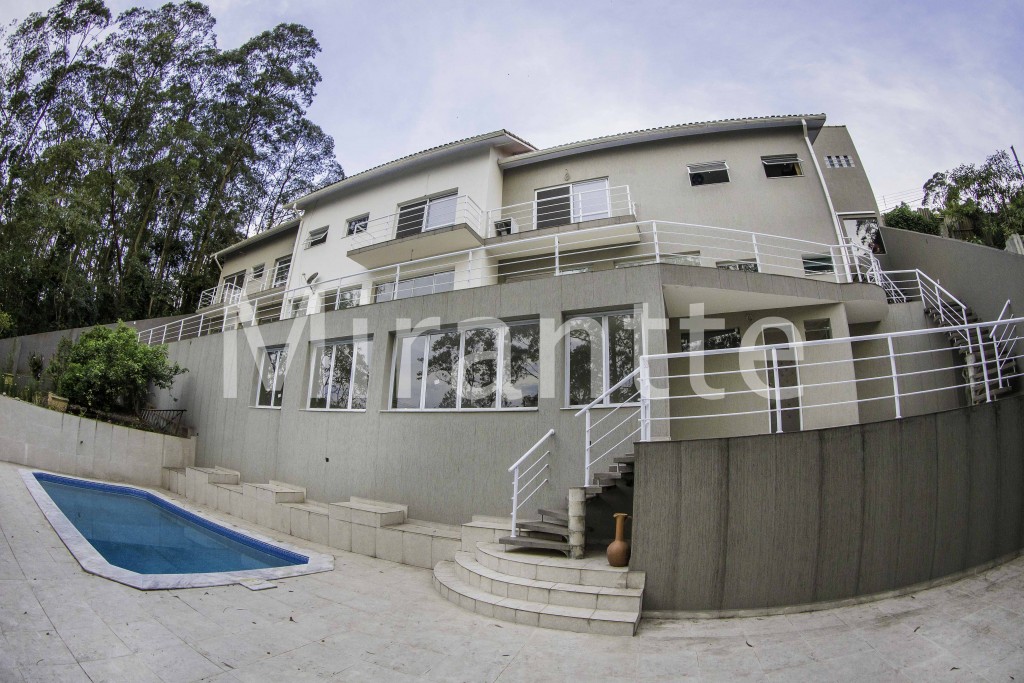 Casa terrea de 520m² com 4 quartos em Serra Da Cantareira