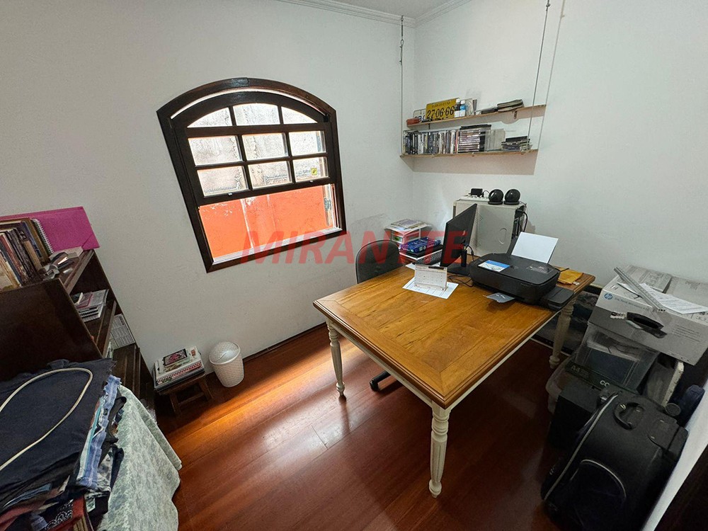 Sobrado de 230m² com 3 quartos em Tremembe
