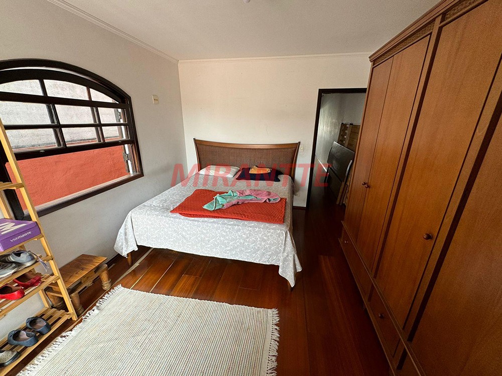 Sobrado de 230m² com 3 quartos em Tremembe