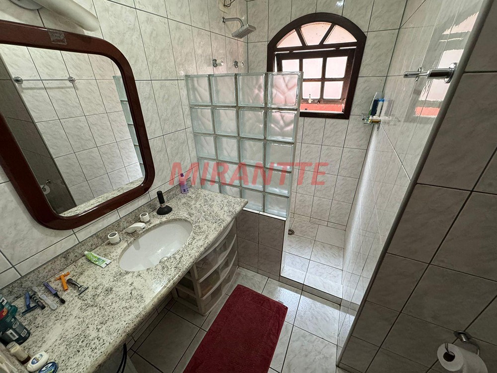 Sobrado de 230m² com 3 quartos em Tremembe