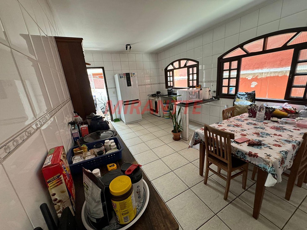 Sobrado de 230m² com 3 quartos em Tremembe
