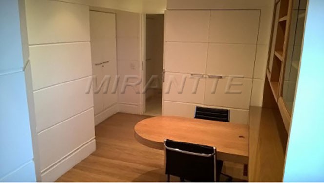 Cobertura triplex de 628m² com 3 quartos em Planalto Paulista