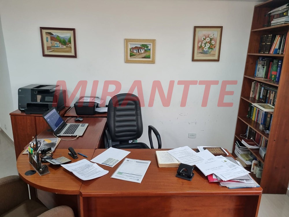 Comercial de 38m² em Santana