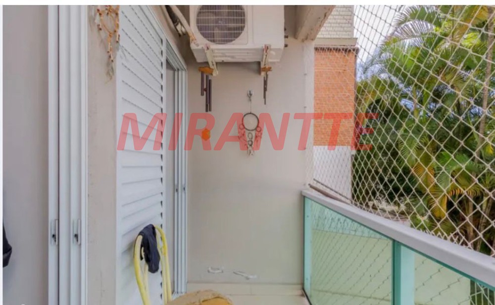 Sobrado de 230m² com 3 quartos em Jardim Bibi