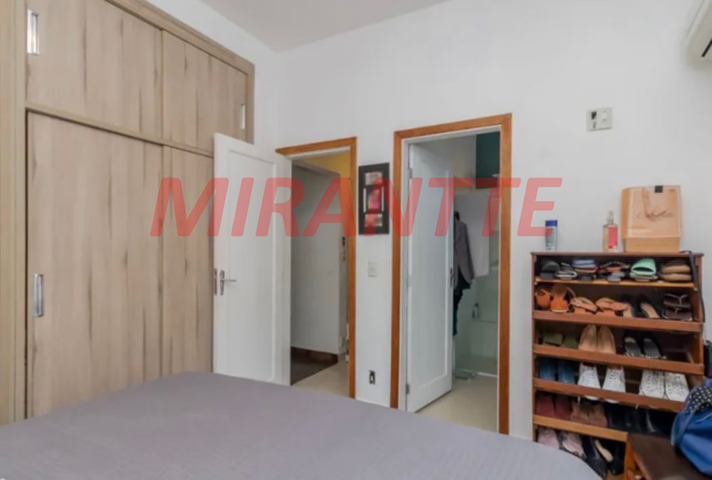 Sobrado de 230m² com 3 quartos em Jardim Bibi