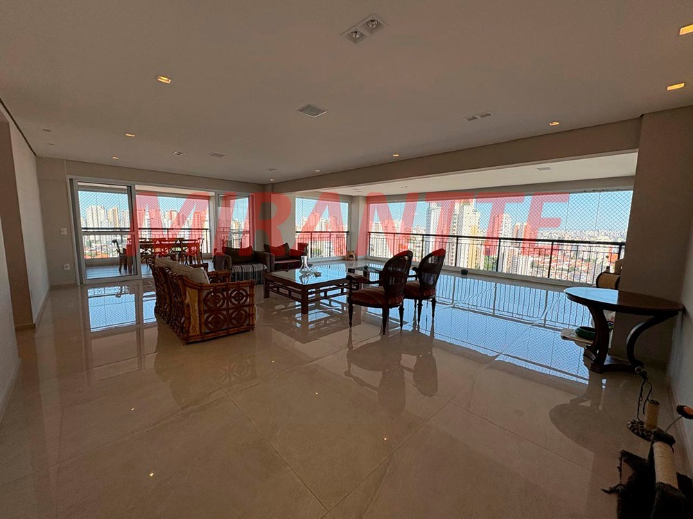 Apartamento de 264m² com 4 quartos em Santa Terezinha
