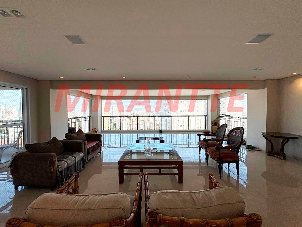 Apartamento de 264m² com 4 quartos em Santa Terezinha