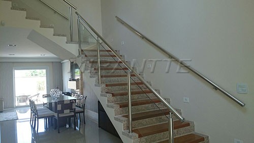 Sobrado de 290m² com 3 quartos em CENTRO