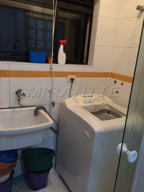 Apartamento de 98m² com 4 quartos em Cachoeirinha