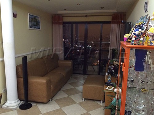 Apartamento de 98m² com 4 quartos em Cachoeirinha
