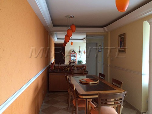 Apartamento de 98m² com 4 quartos em Cachoeirinha