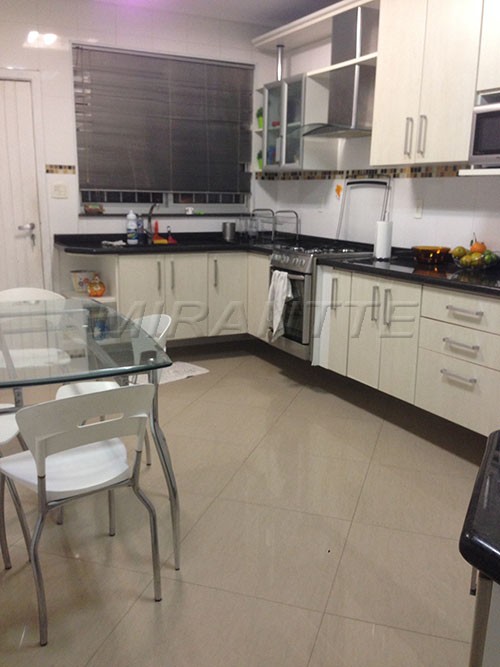 Sobrado de 200m² com 3 quartos em Tucuruvi
