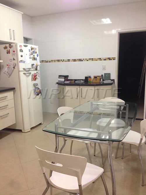 Sobrado de 200m² com 3 quartos em Tucuruvi