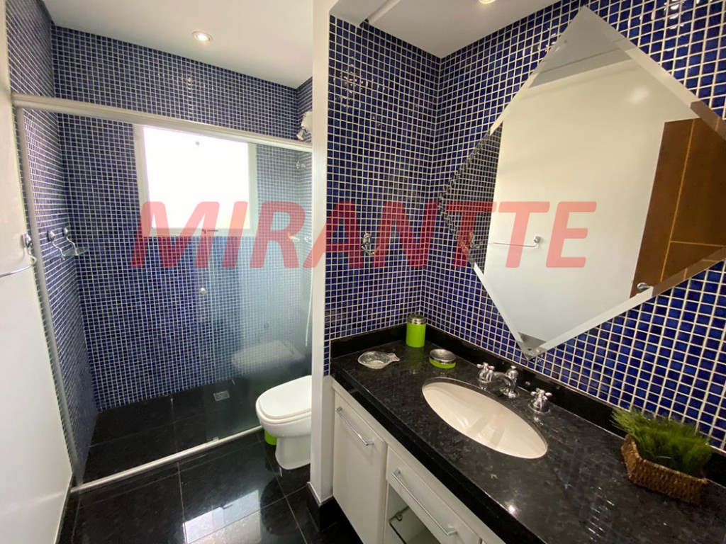 Sobrado de 485m² com 4 quartos em Jardim Floresta