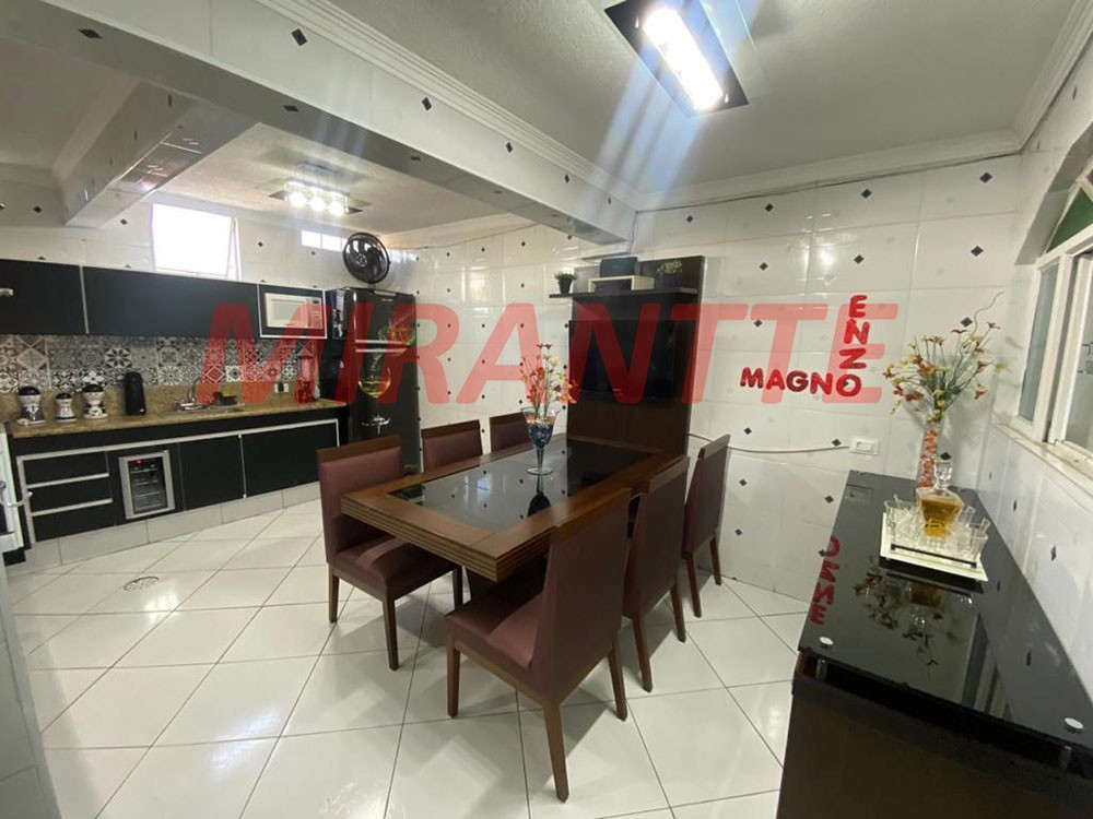 Sobrado de 198m² com 3 quartos em Parque Casa De Pedra