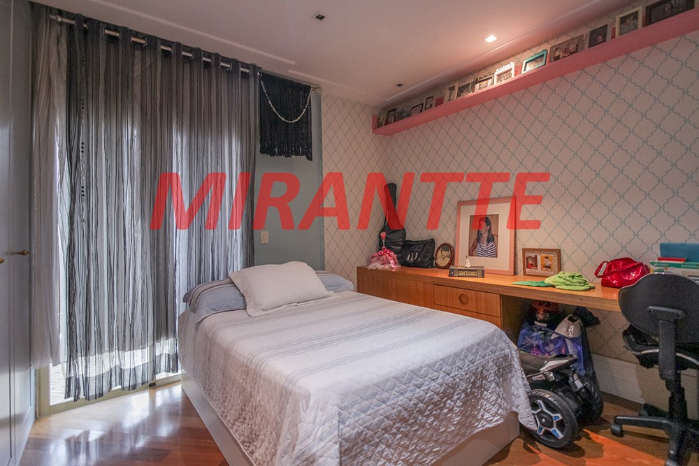 Apartamento de 140m² com 3 quartos em Santana