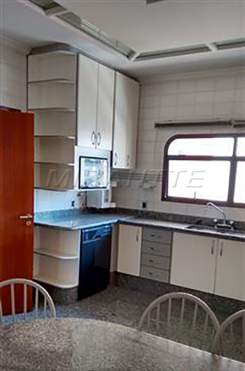 Apartamento de 340m² com 4 quartos em Tatuapé