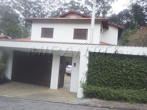 Sobrado de 1800m² com 5 quartos em Vila Amelia