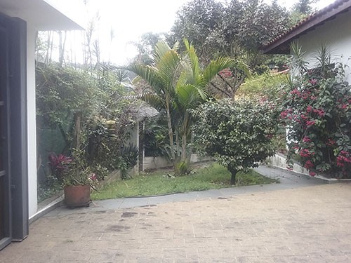 Sobrado de 1800m² com 5 quartos em Vila Amelia