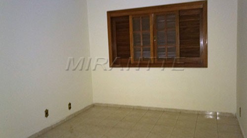 Sobrado de 108m² com 2 quartos em Casa Verde