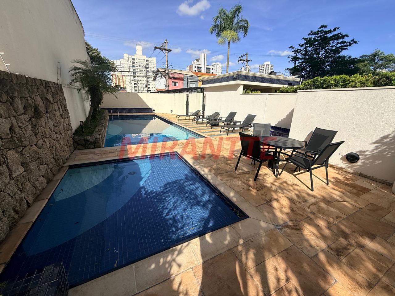 Apartamento de 92m² com 3 quartos em Santa Terezinha