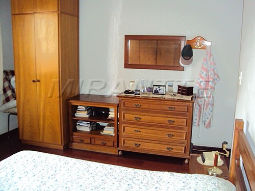 Sobrado de 350m² com 3 quartos em Mandaqui