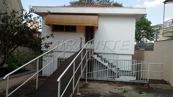 Comercial de 317m² em Vila Constança