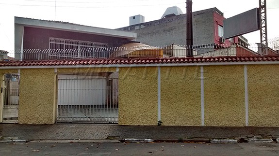 Comercial de 317m² em Vila Constança