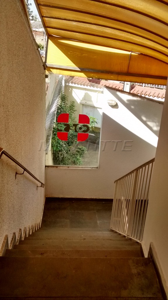 Comercial de 317m² em Vila Constança