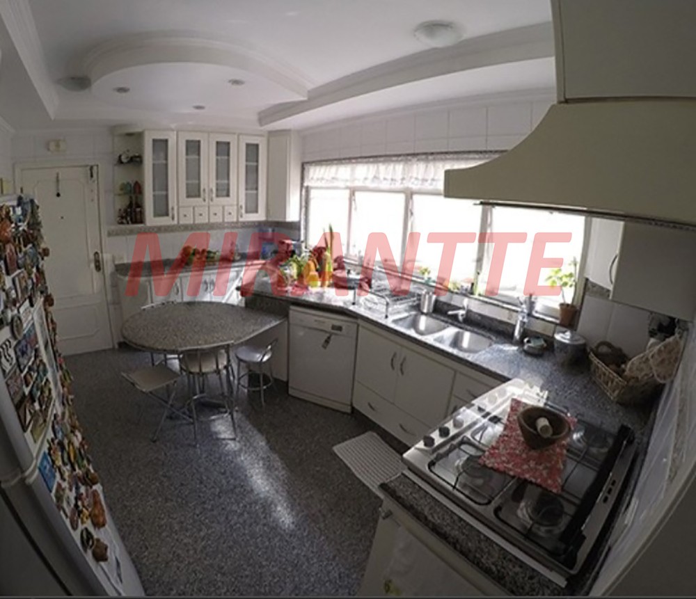 Apartamento de 140m² com 4 quartos em Santana